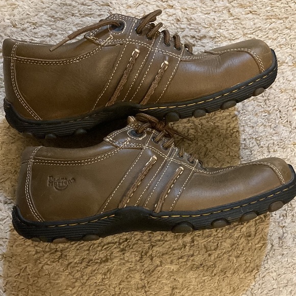 Men’s Dr. Martens Leather Shoes. Size 7 - Picture 2 of 7